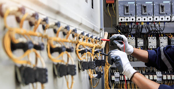 Professional Electrician technician working in Byrnes Mill, MO